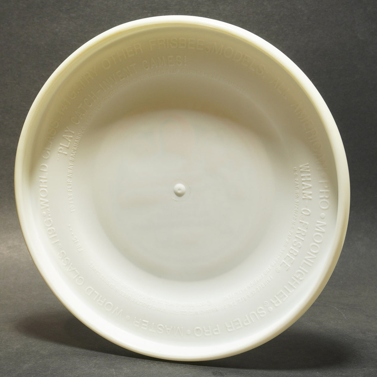 Wham-O Fastback Frisbee (FB 15) 1981 World Jr. Frisbee Championships